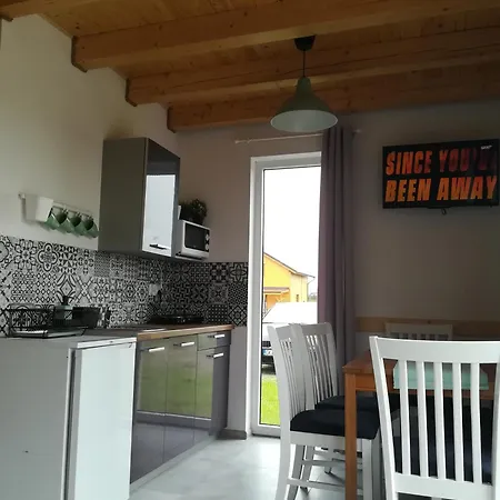 Pod Gwiazdami Domek letniskowy *
